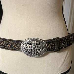 Justin Boots Black and Brown Belt with Rhinestone cross on buckle.